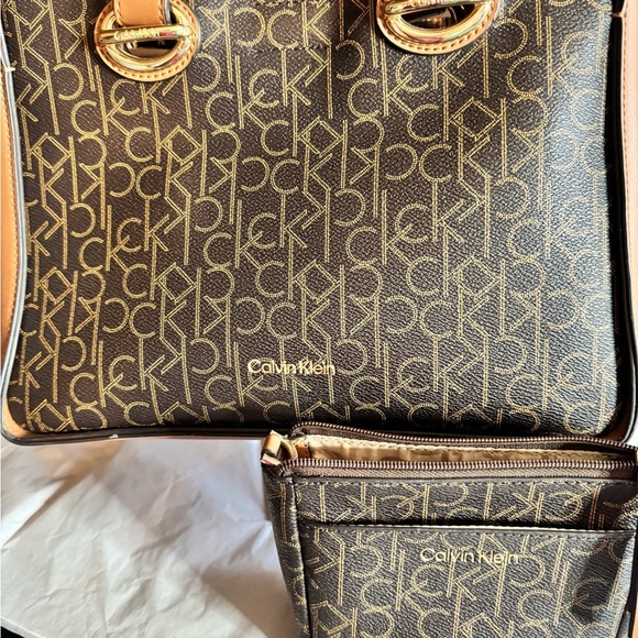 Calvin Klein Signature Brown & Gold Tote Bag with Matching Pouch - Picture 2 of 7